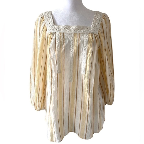 LC Lauren Conrad medium peasant blouse  lace 3/4 sleeves NWT - Picture 1 of 14
